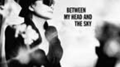 Yoko Ono, Between my head and the sky