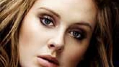 Adele una semana mas número 1 en la Billboard 200