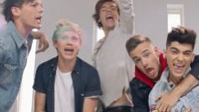 One Direction sigue liderando la lista británica