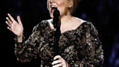 Adele sigue batiendo récords en USA con '25' y 'Hello'