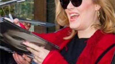 Adele nº1 en discos en UK por Navidad