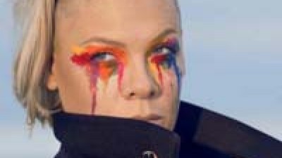 Pink nº1 en la Billboard 200 con "Beautiful trauma"