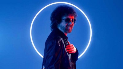 Jeff Lynne's ELO nº1 en discos UK con 'From out of nowhere'