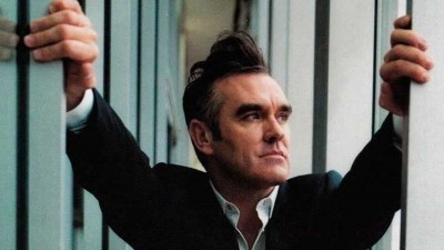Morrissey con disco y sin sello