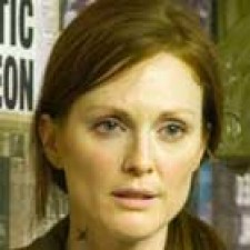 Shelter, para Julianne Moore