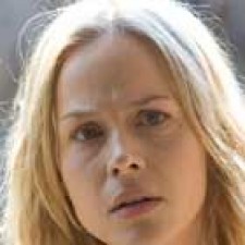 Julie Benz protagonista de Saw V