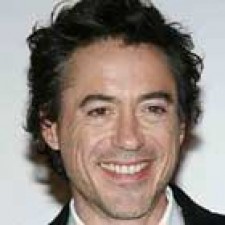 Un vampiro para Robert Downey Jr.