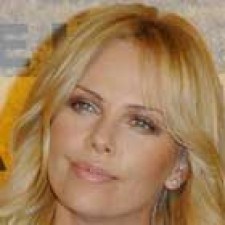 Charlize Theron en Hancock 2