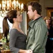 "Most Wanted", con Sandra Bullock y Ryan Reynolds