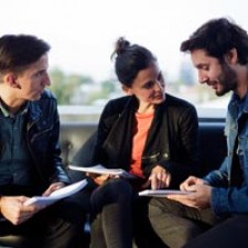 Elena Anaya y Benjamín Vicuña en La memoria del agua