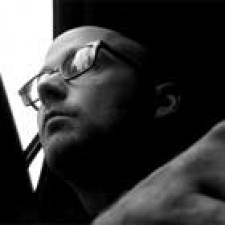 Live The Hotel Tour 2005, DVD de Moby en marzo