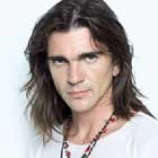 Juanes Orden de Artes y Letras de Francia