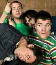 Besos nuevo single de El canto del loco