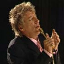 Rod Stewart obligado a pagar más de tres millones de dólares