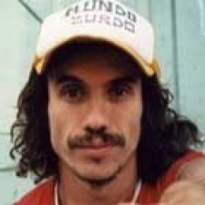 Ingravitto de Macaco el 3 de Abril