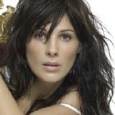 Deshojando madrugadas, nuevo disco de Coral