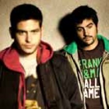 Estopa presenta su gira Ultrarumba