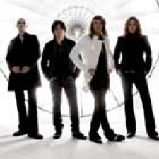 The darkness y su Girlfriend