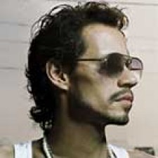 Disco de platino para el recopilatorio de Marc Anthony