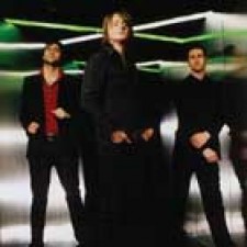 Tom Chaplin reconoce problemas con el alcohol y las drogas