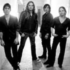 Maná irrumpe con fuerza en las listas de medio mundo