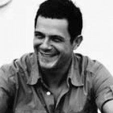 A la primera persona, adelanta lo nuevo de Alejandro Sanz