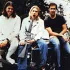 Se publica el DVD Live! Tonight! Sold out!!, de Nirvana