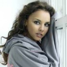 El DVD en concierto de Chenoa a la venta en noviembre