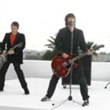 Skin and Bones, Foo Fighters en directo