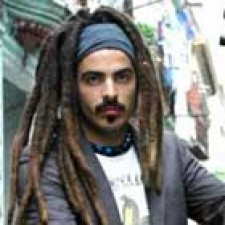 Huecco prepara videoclip con telefonos moviles