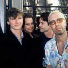 Gira europea de Crowded House