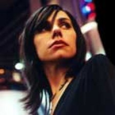 PJ Harvey suma y sigue