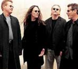 Universal Music Group publica Long road out of Eden