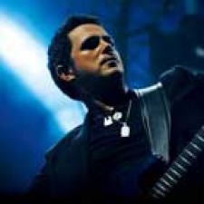 Alejandro Sanz presenta el vídeo de En la planta de tus pies