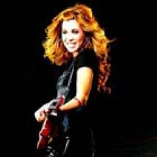 Natalia rodo el videoclip de Rebelde en libertad