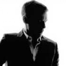 Bryan Adams presentara 11 en España