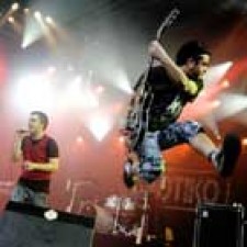 Kaotiko presenta en directo Adrenalina