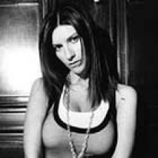 Se estrena el nuevo videoclip de Laura Pausini