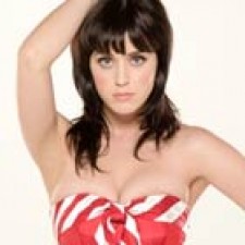 Katy Perry apoya la lucha contra el SIDA