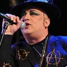 Boy George sale de la carcel