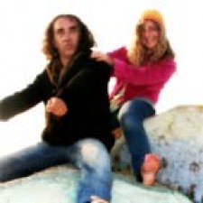 Llovio adelanta lo nuevo de Complices