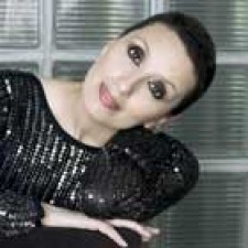 Folclore latinoamericano en lo proximo de luz Casal