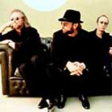 Lanzamientos para el 50 aniversario de Bee Gees
