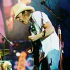 Neil Young, archivo en directo