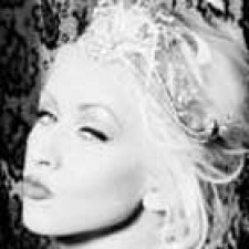 Christina Aguilera cambia de titulo