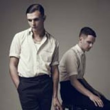 "Better than love" de Hurts