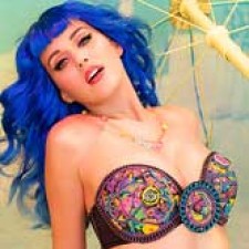 Estreno mundial de "California Gurls" en directo