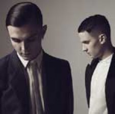 El disco de Hurts en España