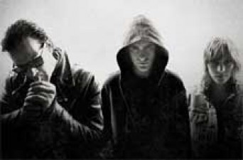 Black Rebel Motorcycle Club, repostando en España