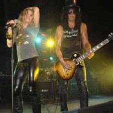 Un videoclip con Slash y Fergie